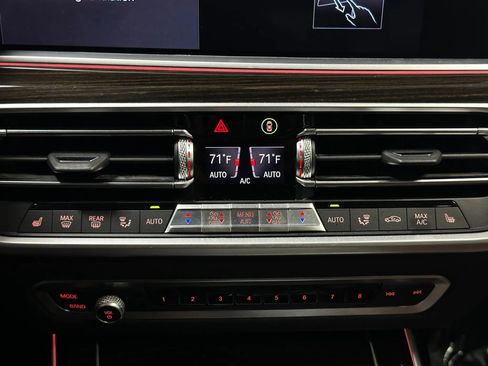 Used 2019 BMW X7 xDrive50i w/ Premium Package image 47