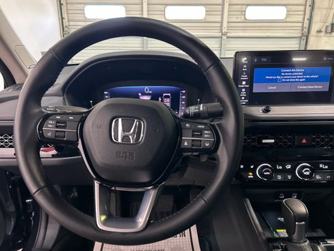 Used 2024 Honda Accord Touring image 8