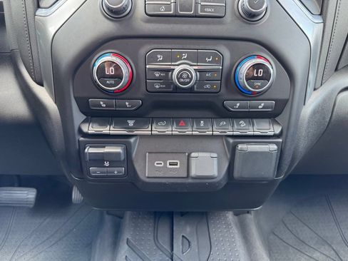 Certified 2023 Chevrolet Silverado 2500 LT AWD/4WD image 30