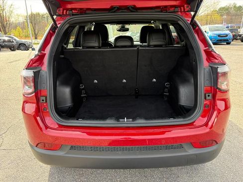 Used 2025 Jeep Compass Limited AWD/4WD image 23