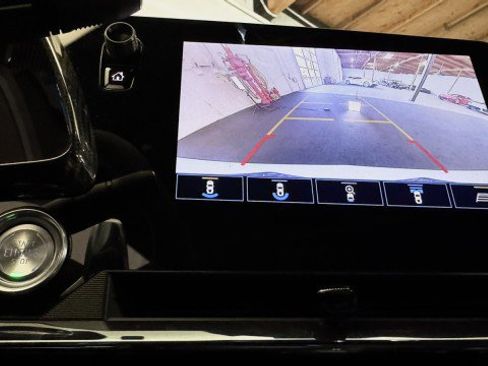 Used 2023 Chevrolet Corvette 3LT w/ Z51 Performance Package image 6