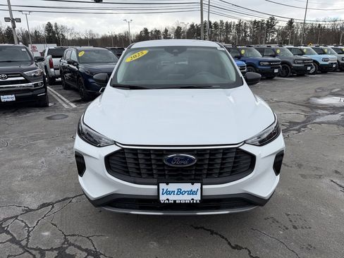 Used 2025 Ford Escape Active w/ Cold Weather Package image 9