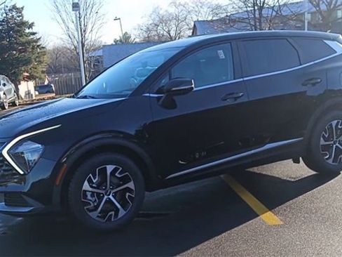 Certified 2023 Kia Sportage EX image 7