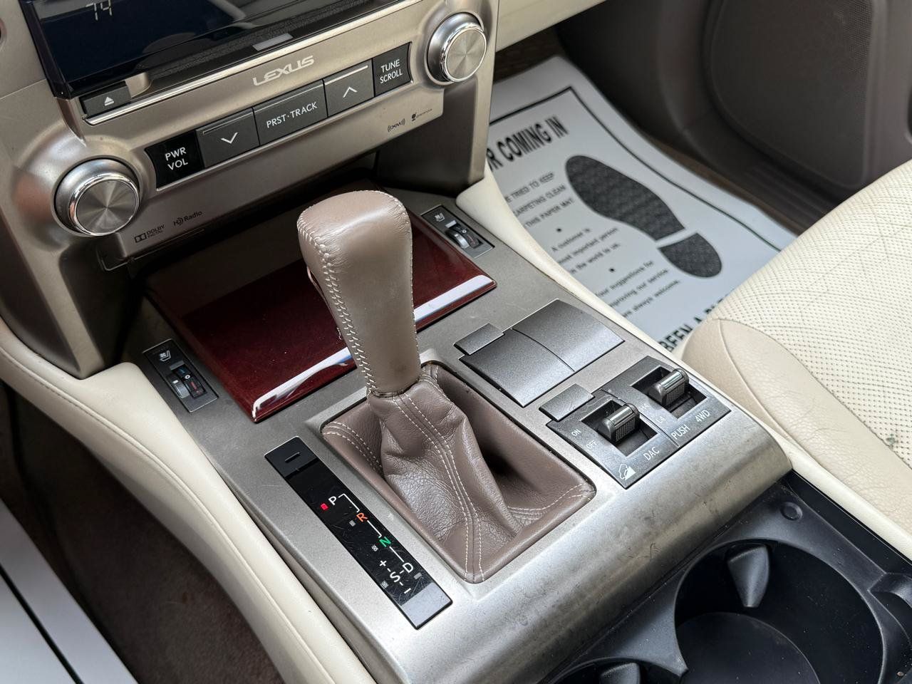 Used 2015 Lexus GX 460 w/ Premium Package AWD/4WD image 26