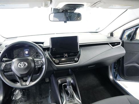 Used 2025 Toyota Corolla LE image 21