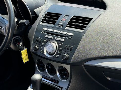 Used 2011 MAZDA MAZDA3 i Touring image 6