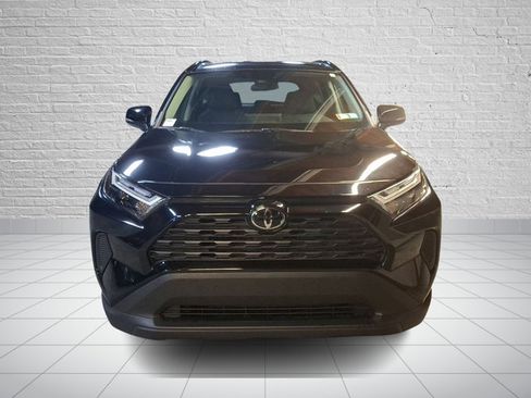 Used 2023 Toyota RAV4 XLE AWD/4WD image 2