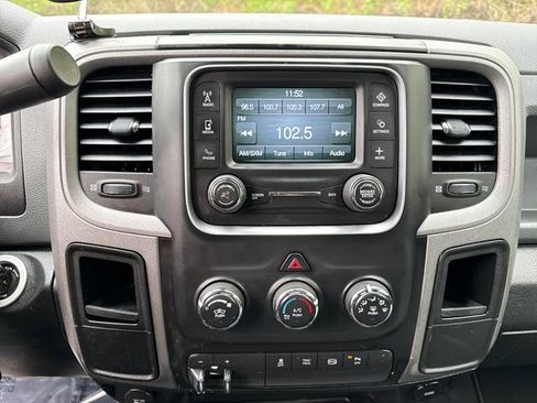 Used 2015 RAM 2500 Tradesman w/ Chrome Appearance Group AWD/4WD image 22