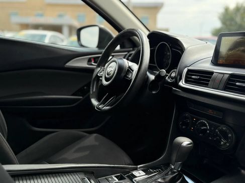 Used 2017 MAZDA MAZDA3 Sport FWD image 25