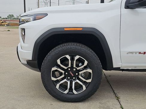 New 2025 GMC Canyon AT4 w/ Nightfall Edition image 47