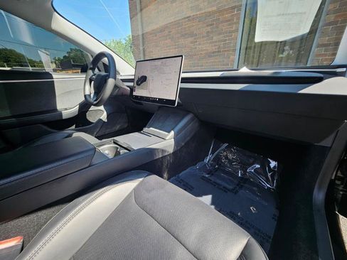 Used 2024 Tesla Model 3 RWD image 57