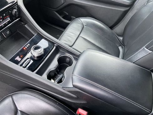 Used 2024 Jeep Grand Cherokee L Limited w/ Luxury Tech Group II image 23