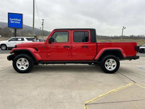 Used 2022 Jeep Gladiator Sport image 7