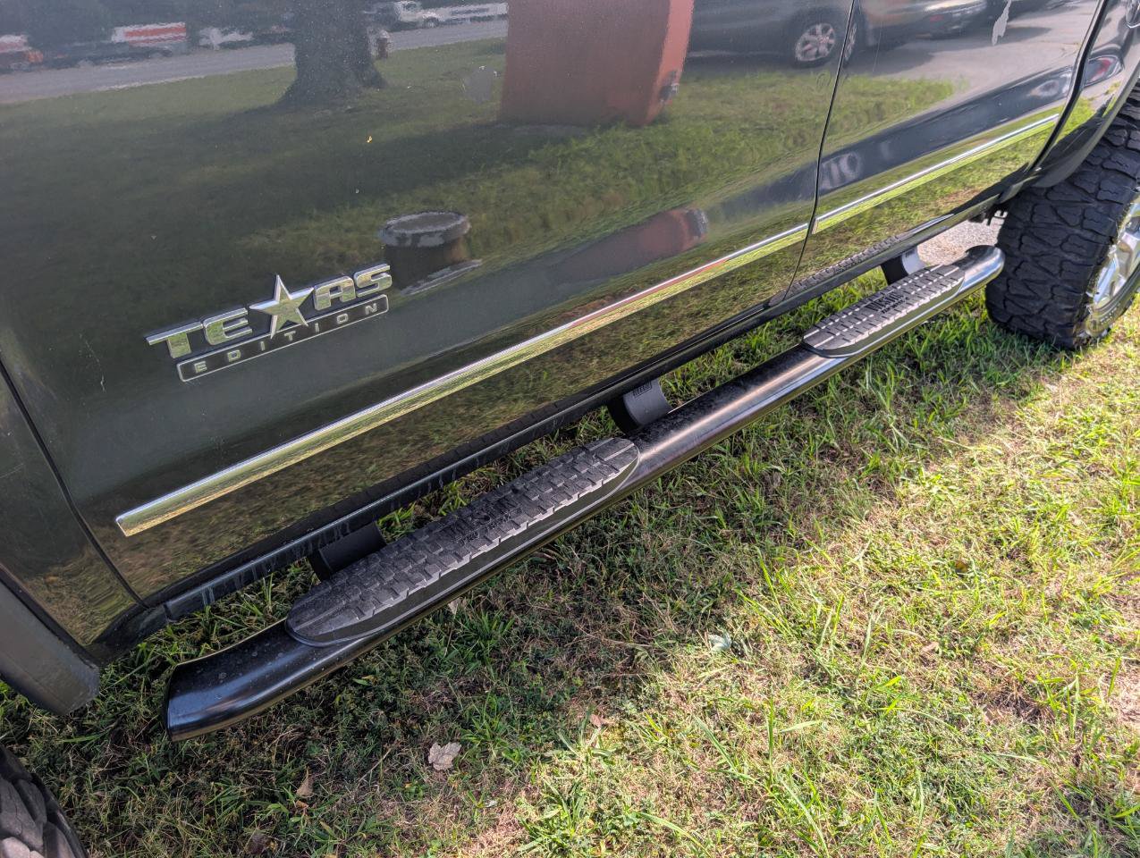 Used 2018 GMC Sierra 1500 SLT w/ Texas SLT Premium Package RWD image 3