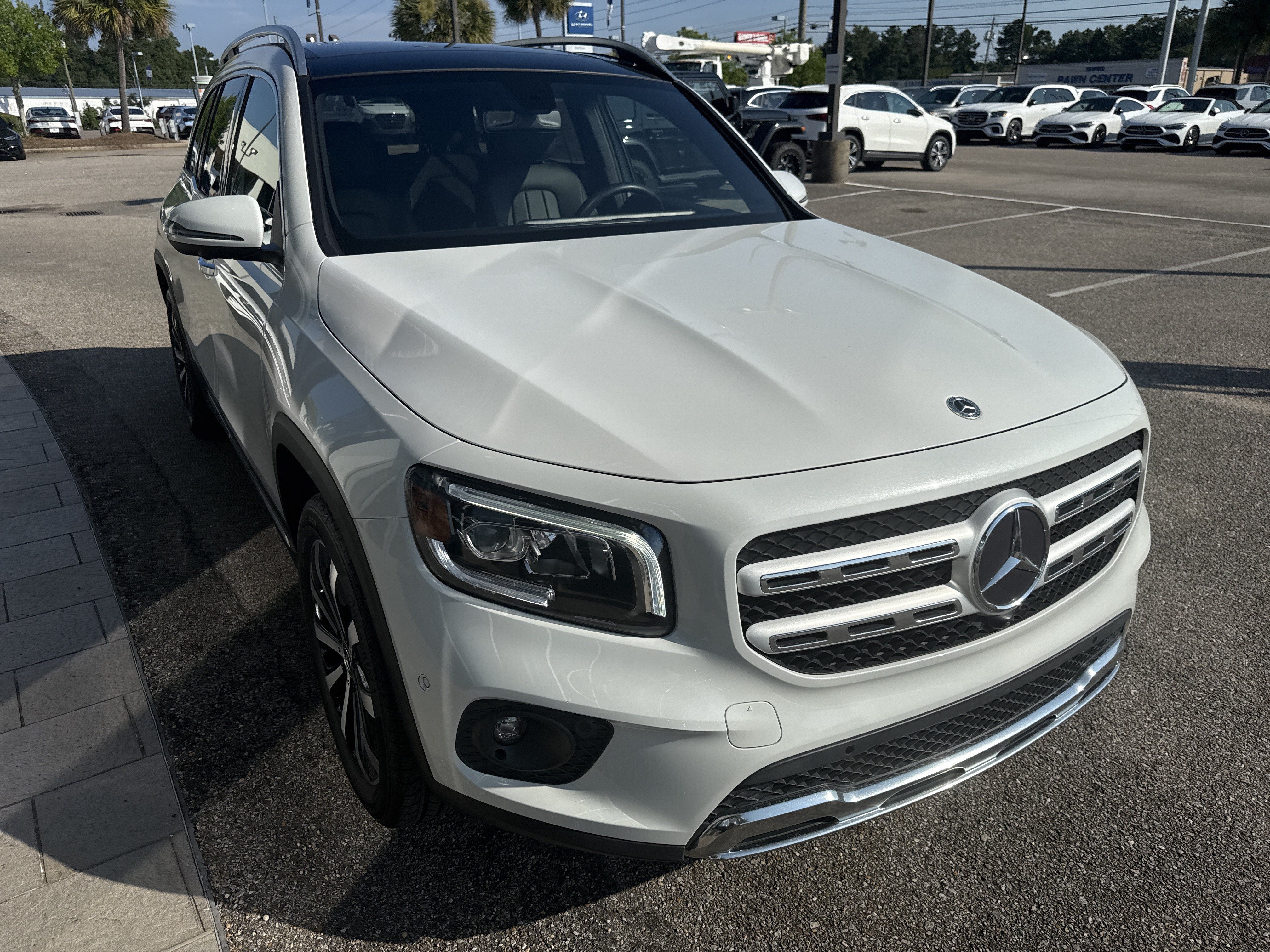 Used 2023 Mercedes-Benz GLB 250 image 5