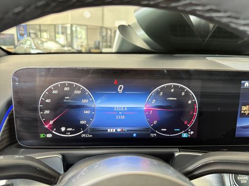 Used 2026 Mercedes-Benz GLB 250 4MATIC image 17