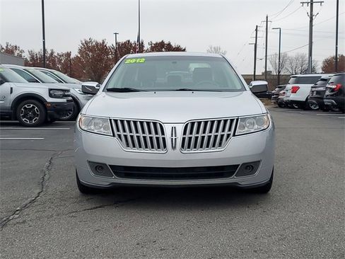 Used 2012 Lincoln MKZ image 2