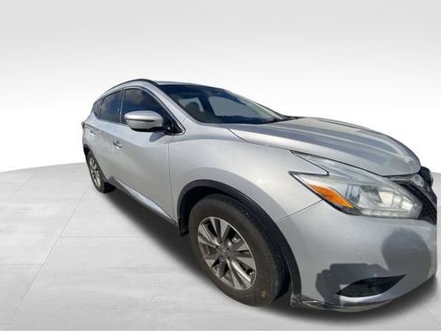 Used 2016 Nissan Murano SV AWD/4WD image 13