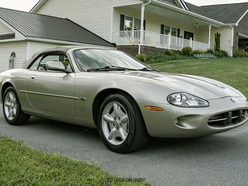 Used 1999 Jaguar XK8 Convertible image 20