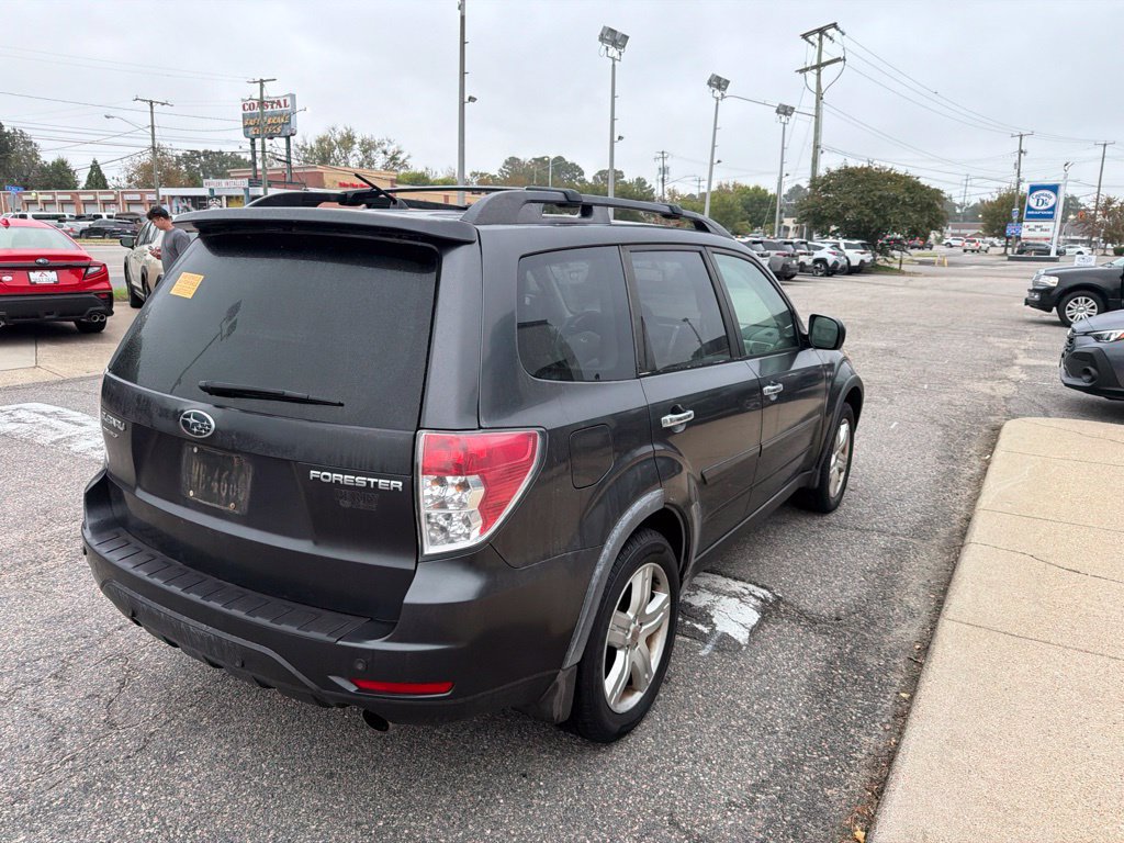 Used 2010 Subaru Forester 2.5X Limited AWD/4WD image 7