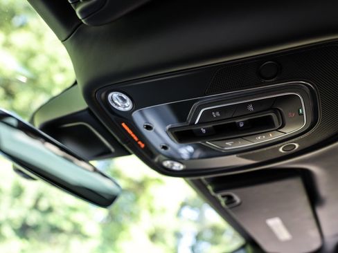 Used 2023 Bentley Bentayga Speed image 20