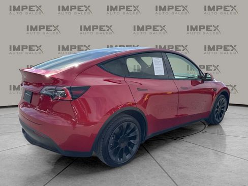Used 2021 Tesla Model Y Long Range image 5