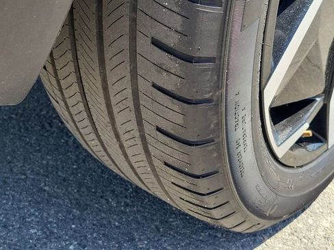 Used 2024 Hyundai Ioniq 5 SEL image 29