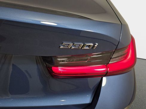 New 2026 BMW 330i xDrive Sedan w/ Premium Package AWD/4WD image 35