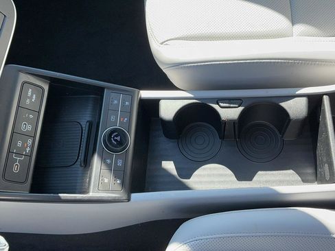Certified 2024 Hyundai Kona Limited image 24