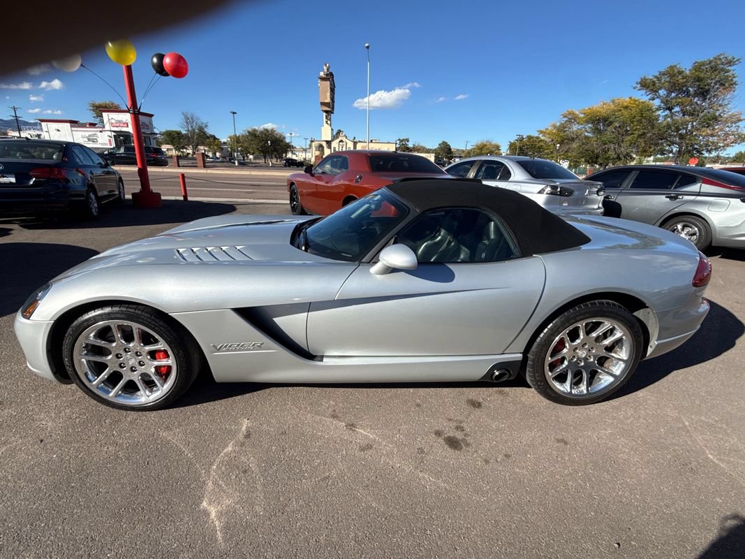 Used 2004 Dodge Viper SRT-10 RWD image 6