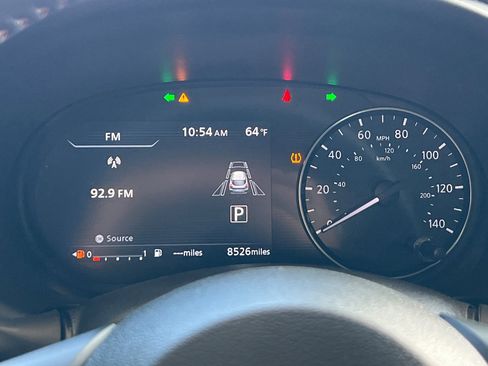 Used 2024 Nissan Kicks SR image 24