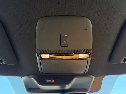 Certified 2025 Nissan Armada SL w/ Captain's Chari Seat Package image 22