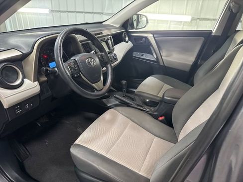 Used 2015 Toyota RAV4 LE image 7