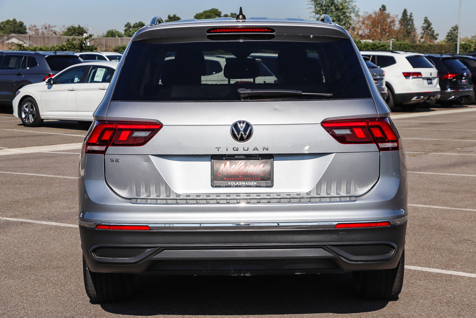 Used 2023 Volkswagen Tiguan SE FWD image 7