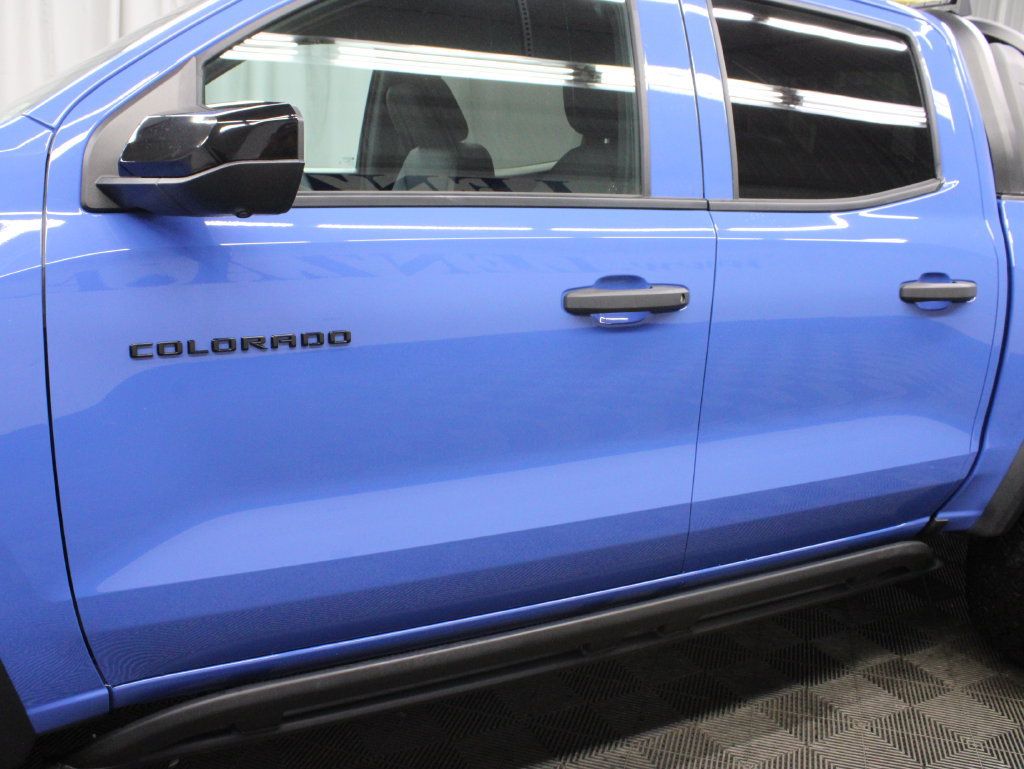 Used 2025 Chevrolet Colorado Trail Boss w/ Midnight Edition AWD/4WD image 52