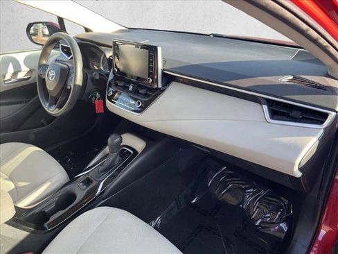 Certified 2020 Toyota Corolla LE image 22