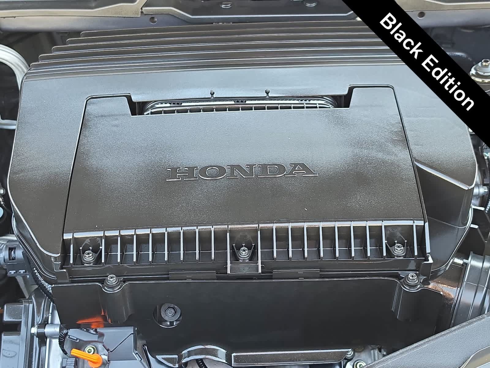 Used 2025 Honda Pilot Black Edition image 13