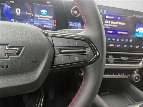 New 2026 Chevrolet Equinox EV RS image 15