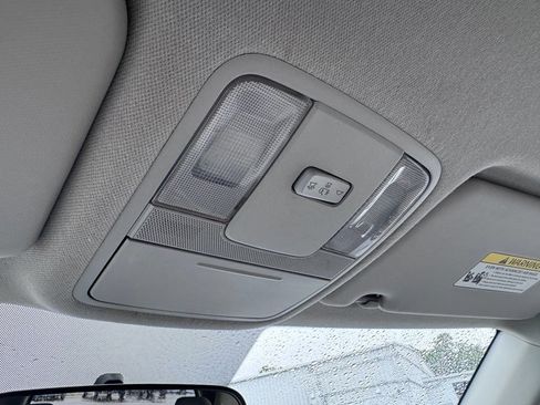 Used 2020 Kia Soul LX FWD image 28