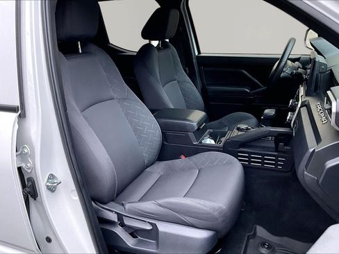 Used 2024 Toyota Tacoma SR AWD/4WD image 9