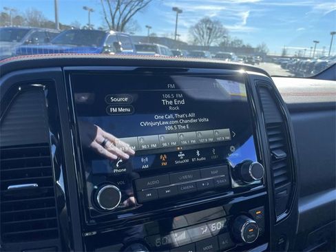 Used 2024 Nissan Titan PRO-4X w/ Pro-4x Convenience Package image 20