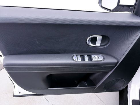 Used 2024 Hyundai Ioniq 5 SE RWD image 15