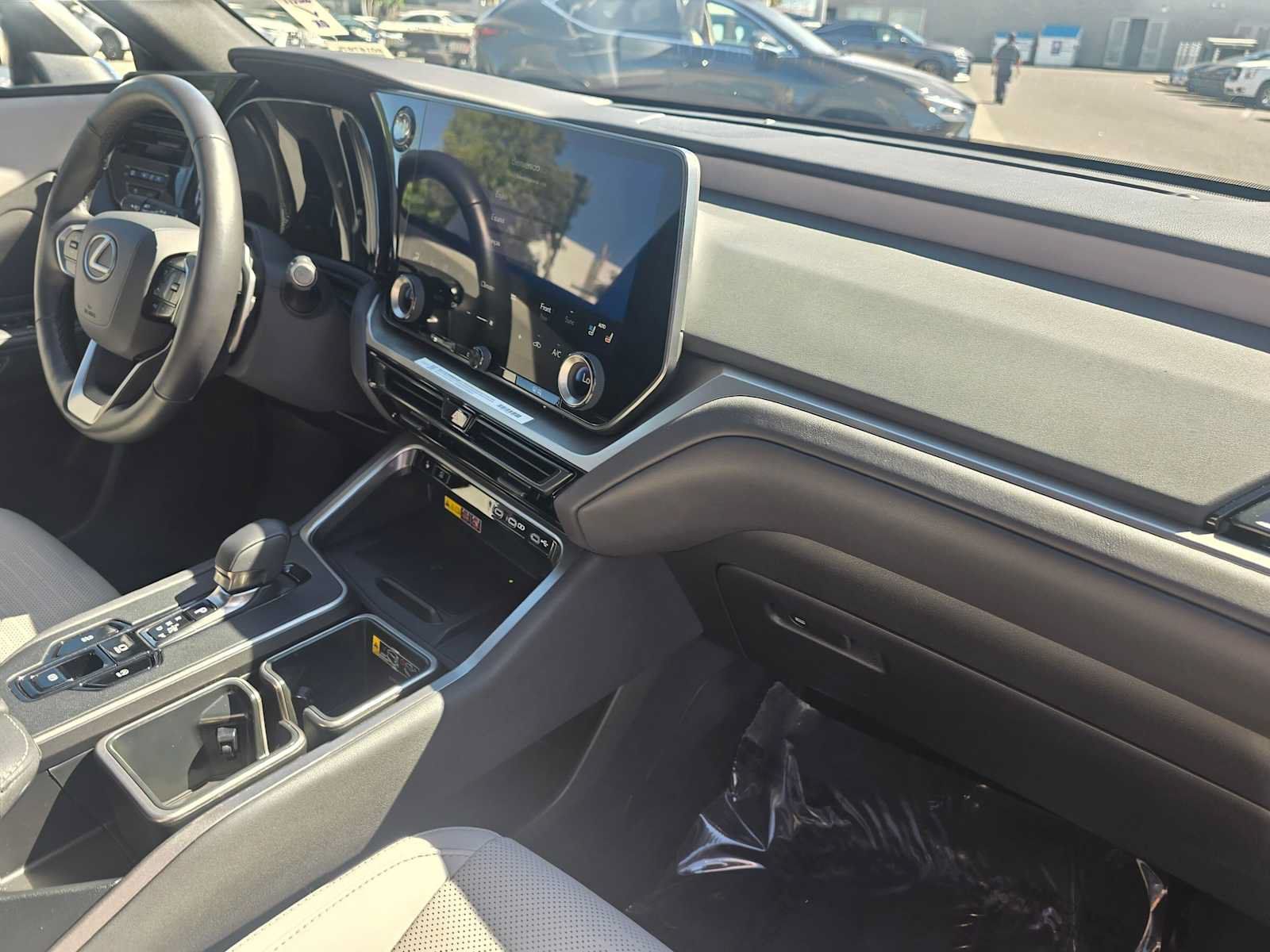 Certified 2025 Lexus TX 350 FWD w/ Technology Package image 11