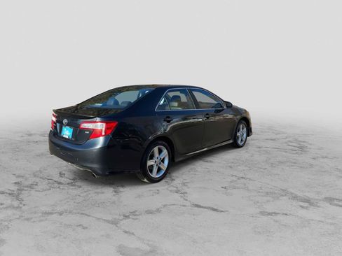 Used 2013 Toyota Camry SE image 8