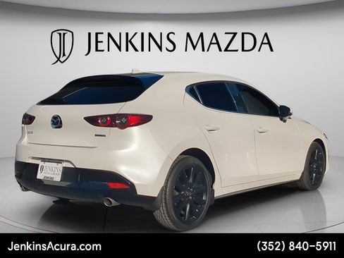 Used 2021 MAZDA MAZDA3 s image 6