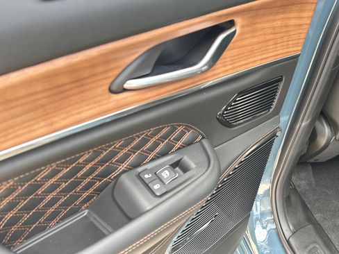 New 2026 Jeep Grand Cherokee Summit AWD/4WD image 13