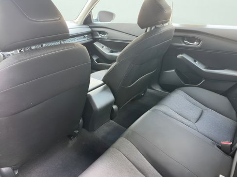 Used 2024 Honda Accord EX image 38