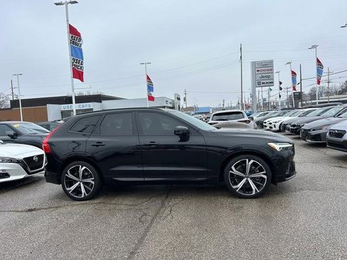 Used 2022 Volvo XC60 T8 R-Design w/ Advanced Package image 2