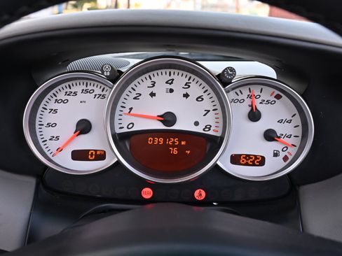 Used 2001 Porsche Boxster S RWD image 26