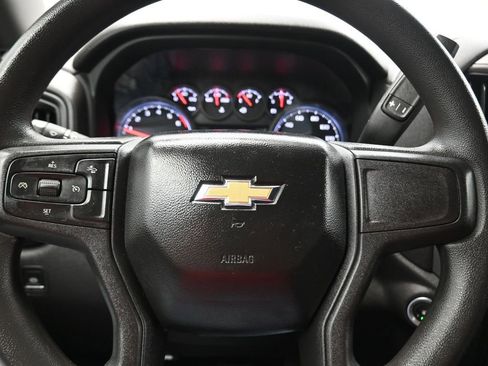 Used 2024 Chevrolet Silverado 1500 Custom image 7